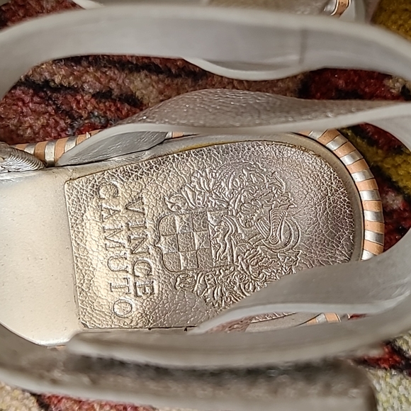 Vince Camuto Silver Wedges - Picture 4 of 5